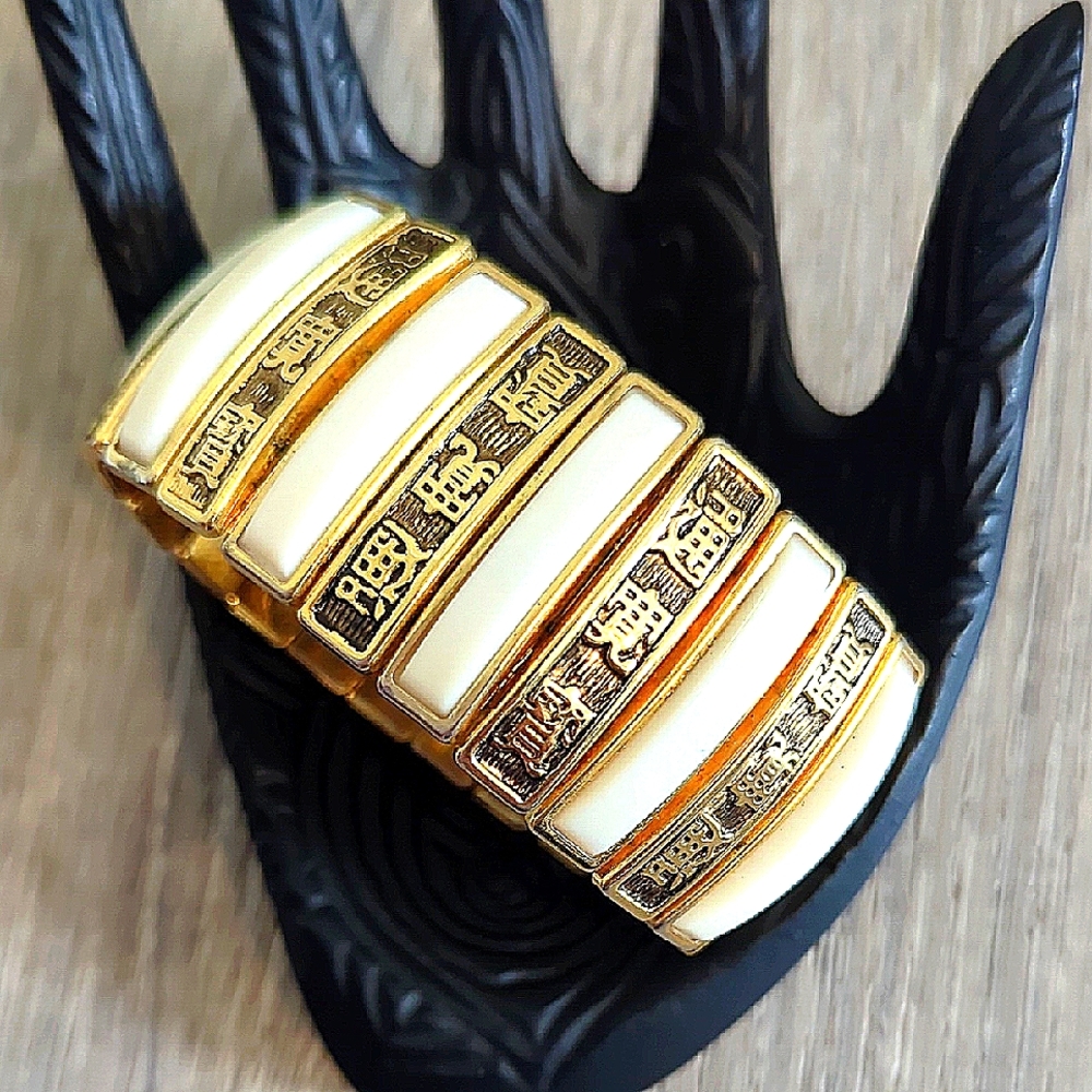 Vintage Asian Gold And White Expansion Bracelet